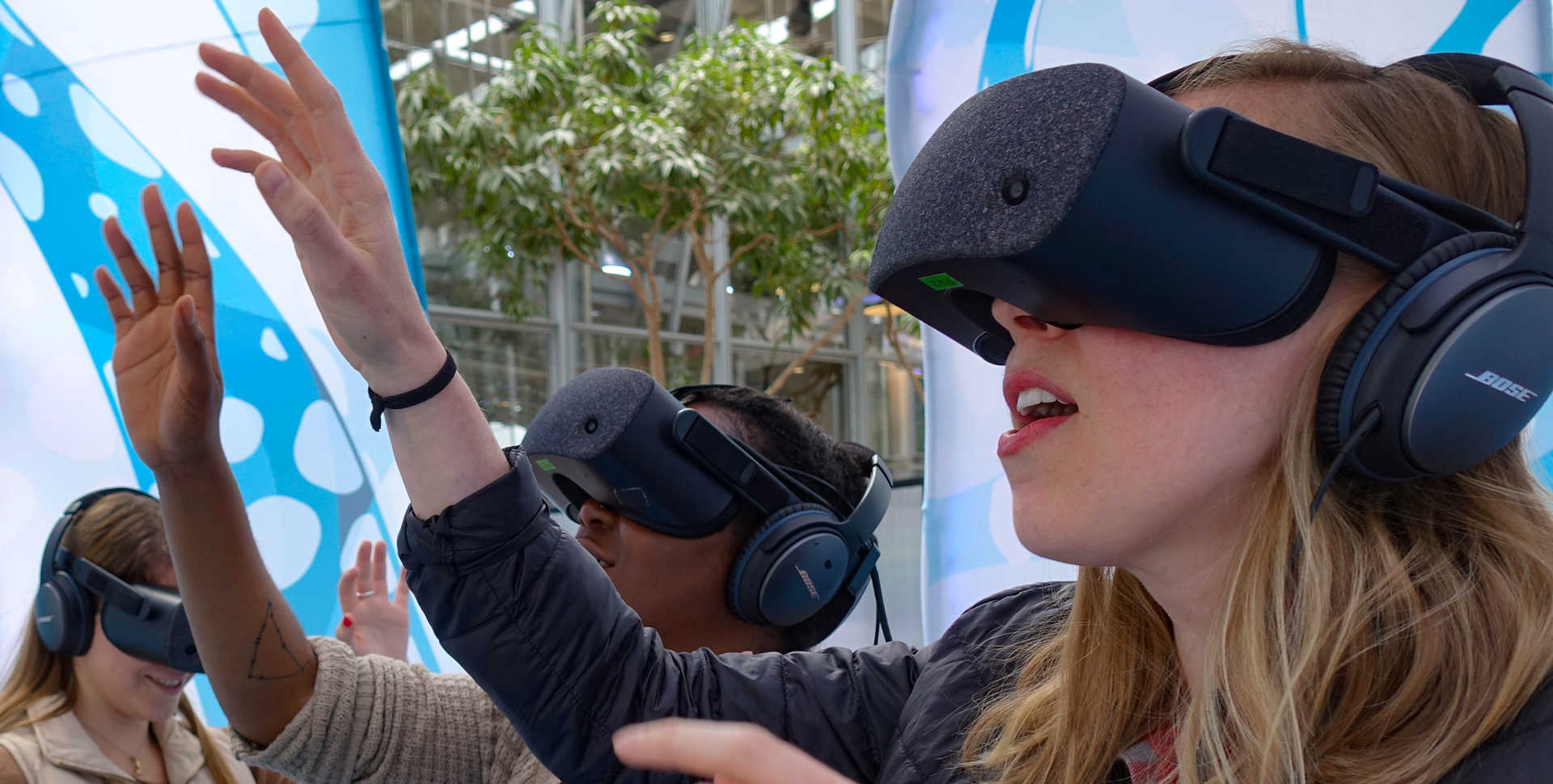 Drop In The Ocean A Social Vr Experience California Academy Of Sciences 