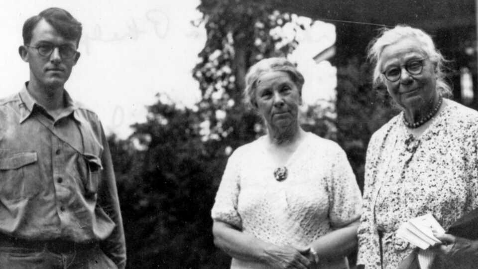 photo of John T Howell, Mary Isabel McCracken, and Alice Eastwood 