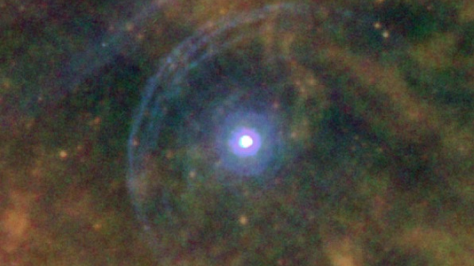 Betelgeuse in infrared,  L. Decin/University of Leuven/ESA